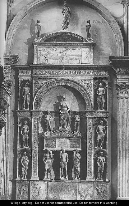 Monument of Pietro Mocenigo [detail #1] - Pietro Lombardo