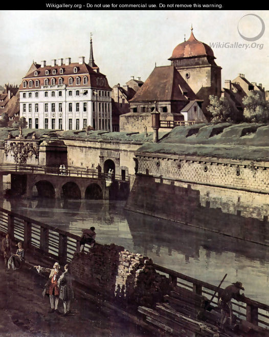 View of Dresden, The Fortress plants in Dresden, with a moat between Wilschen Gate Bridge and Post miles pil 2 - Bernardo Bellotto (Canaletto)
