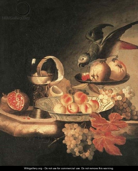 A wanli-kraak porselein bowl of peaches, a peeled lemon in a roemer - Tobias Stranover