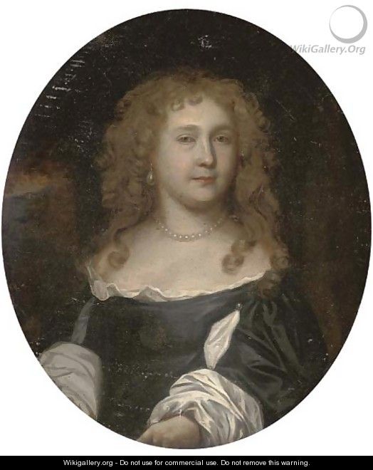 Portrait of a lady, bust-length, in a black dress with slashed sleeves, wearing a pearl necklace and earrings - (after) Nicolas De Largilliere