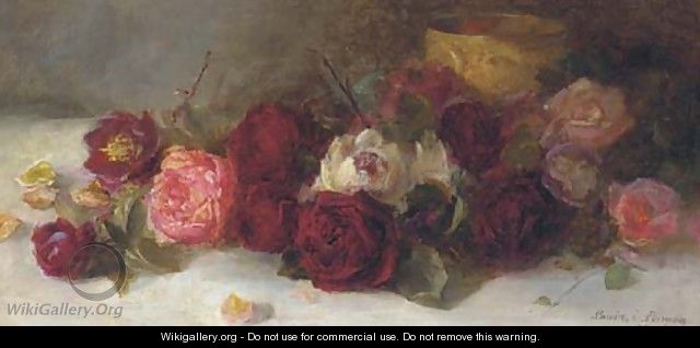Still life of roses by a gold bowl - Louise Ellen Perman