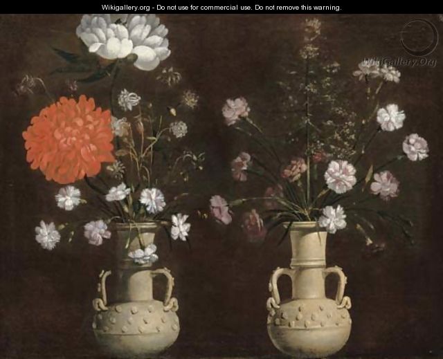 Two grey terracotta vases with flowers - Jacopo Ligozzi