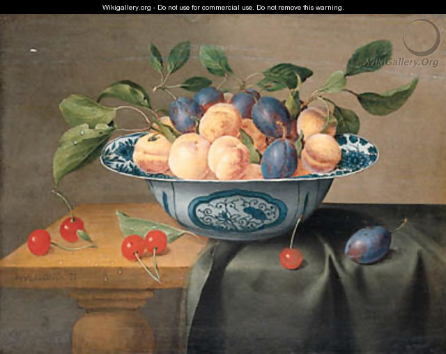 Plums and nectarines in a porcelain bowl with cherries on a partly draped table - Jacob van Hulsdonck