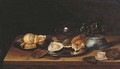 An upturned roemer and Chinese bowl - Jan Davidsz. De Heem