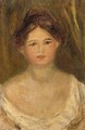 Portrait De Femme Au Chignon - Pierre Auguste Renoir