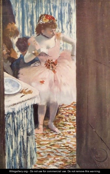 Dancer in her box - Edgar Degas