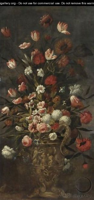 Natura Morta Con Rose, Tulipani, Garofani, Peonie E Altri Fiori In Un Vaso Istoriato - Toscan School